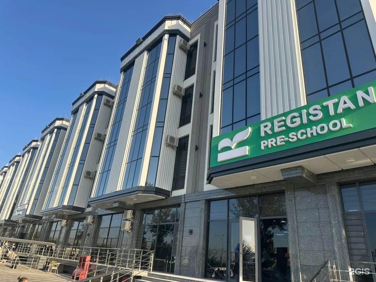 Registon School — Samarqand