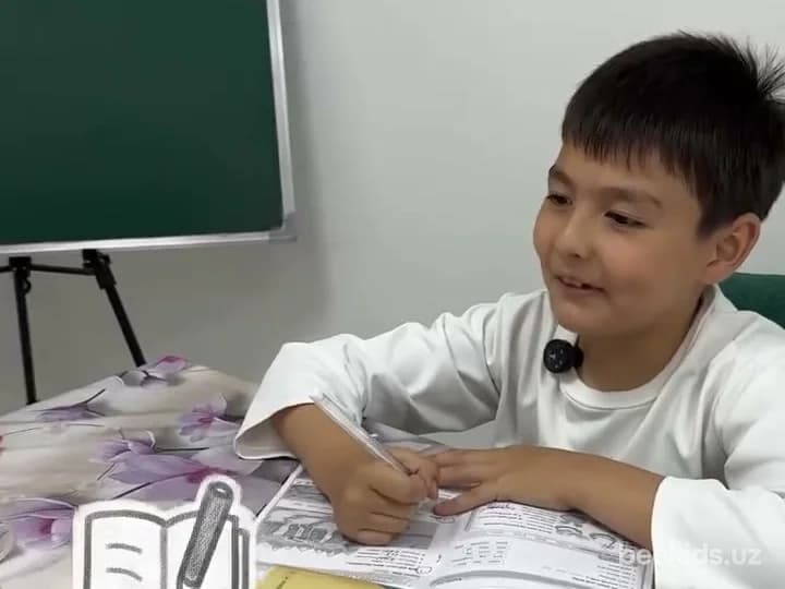 Класс с доской в учебном центре Angloroom
