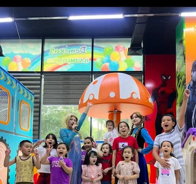 Аниматор-шоу для детей в Kinders Park